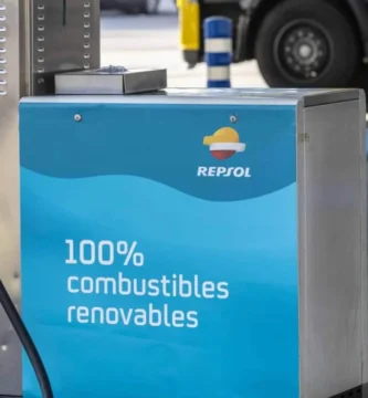 Repsol presenta una gasolina renovable y sin petróleo para todos los coches